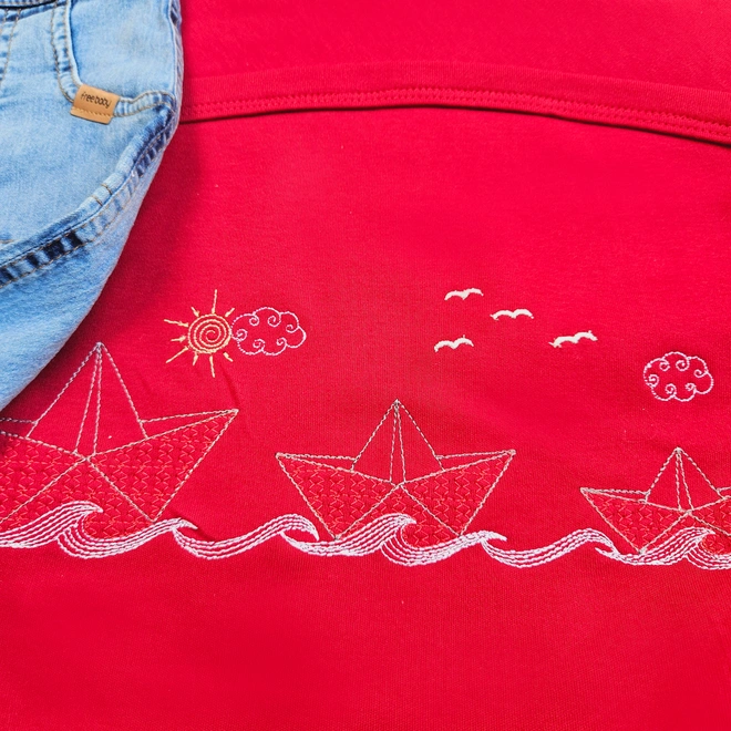 Saída de Maternidade Jardineira Jeans - 3 Peças - Vermelho