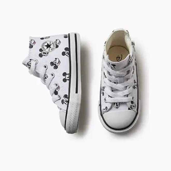 Tênis Cano Alto Chuck Taylor Disney com Ziper Lateral - Mickey - Branco com Preto